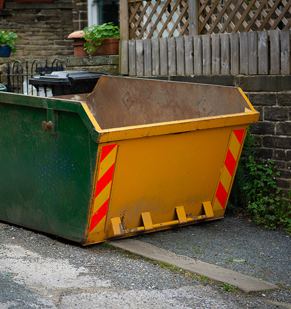 Affordable 4-yard midi skip hire Wigan